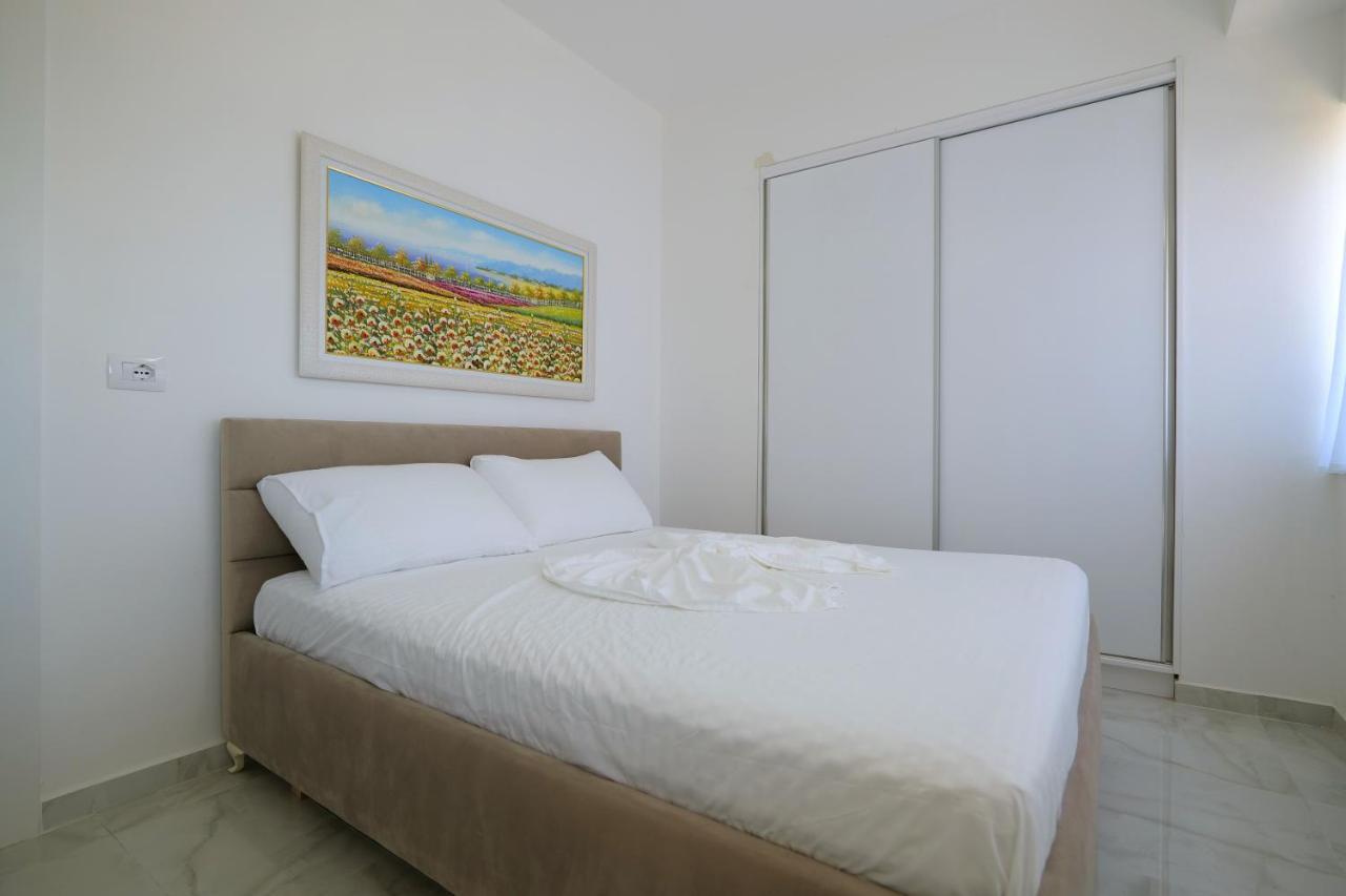 Arijons Apartments Sarandë 외부 사진